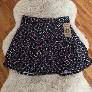 NWT Dona Jo Vibrant Alley Golf Skort Womens Size Medium 1.5 Eva 17" Skirt $82